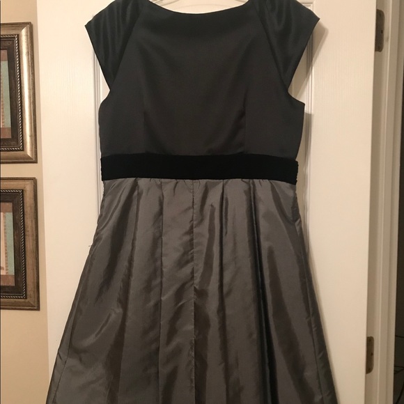 Evening After 6 Dress - Picture 3 of 4